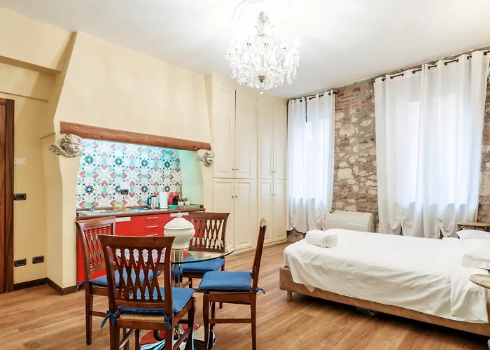 Cangrande Junior In Centro A Werona